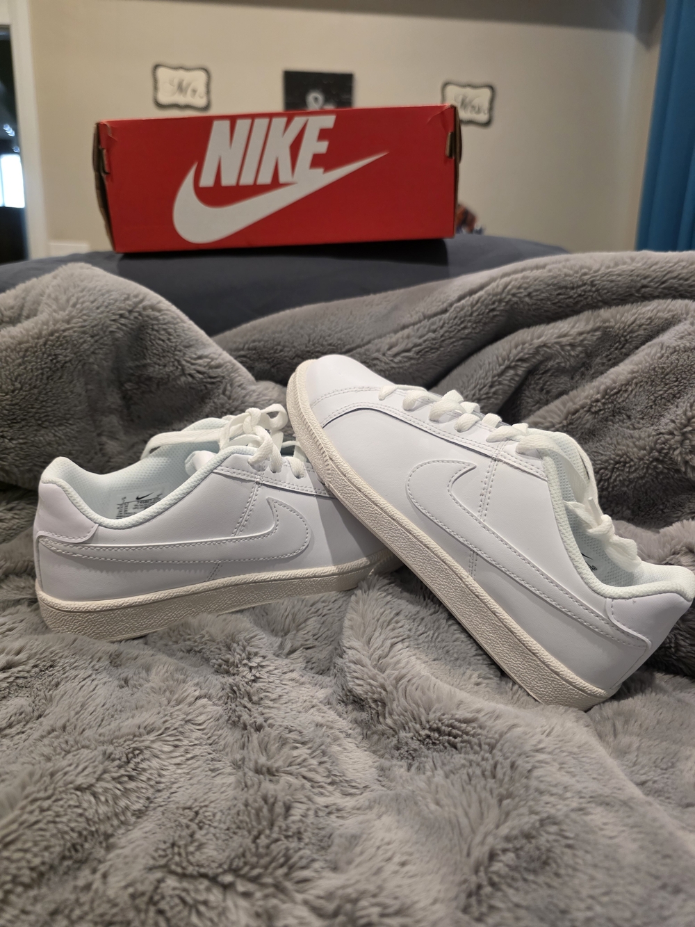 Nike Kids White Low-Top Swoosh Sneakers - Classic White